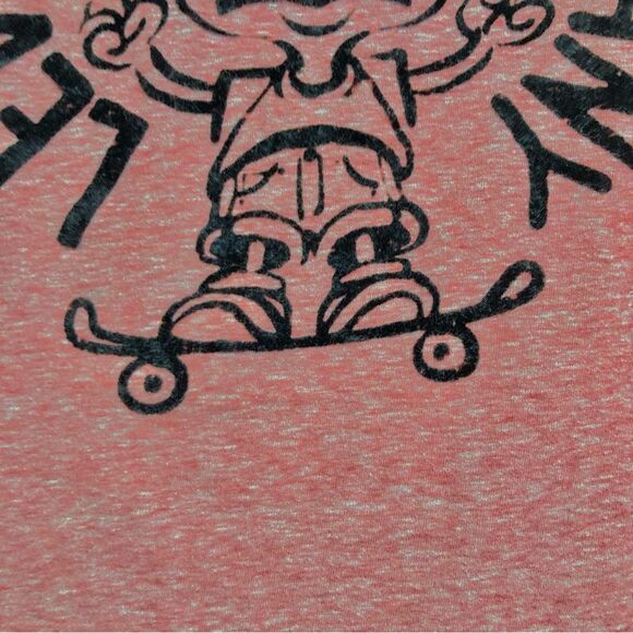 LEVI Strauss Cry baby on Skateboard Red White Black Graphic Tshirt Youth Large - Picture 5 of 12